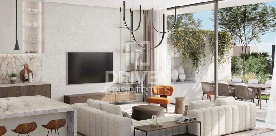 Villa in Dubai 5 bedrooms, 427 sq.m. № 19675