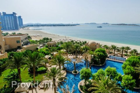 Maison de ville à Palm Jumeirah, Dubai, 4 chambres, № 2506 - photo 1