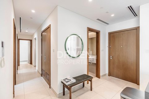 Apartment in Al Wasl, Dubai 3 bedrooms, 236.9 sq.m. № 141010 - photo 21