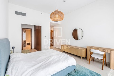 Apartment in Al Wasl, Dubai 3 bedrooms, 236.9 sq.m. № 141010 - photo 14