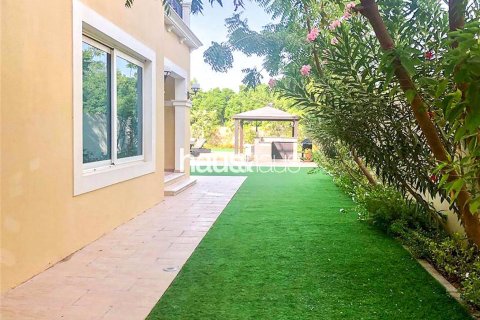 Villa en Jumeirah Park, Dubai, 4 dormitorios, 386 m², № 44459 - foto 13