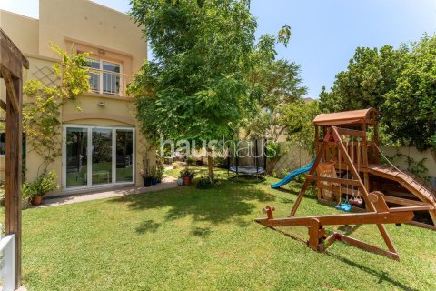 Villa in The Springs, Dubai 3 bedrooms, 251 sq.m. № 44457 - photo 1