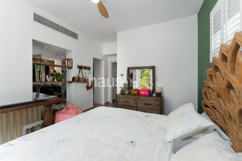 Villa in The Springs, Dubai 3 bedrooms, 251 sq.m. № 44457 - photo 11