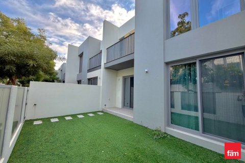 Вилла в Tilal Al Ghaf, Дубай, 3 спальни, 140.5м², № 90452