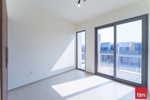 Снять в аренду виллу в Tilal Al Ghaf, Дубай: 3 спальни, 140.5м², № 90452 - фото 5