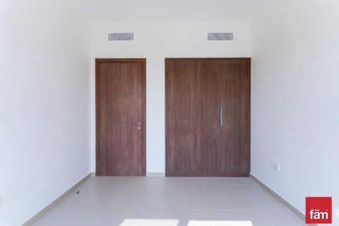 Снять в аренду виллу в Tilal Al Ghaf, Дубай: 3 спальни, 140.5м², № 90452 - фото 8