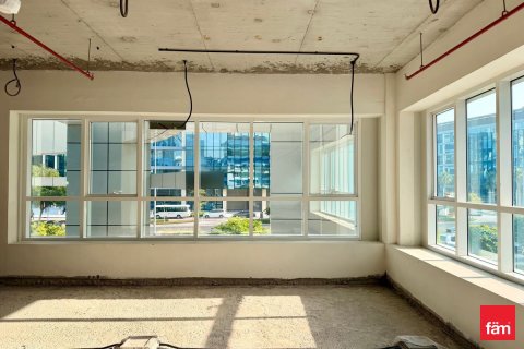 Oficina en Al Sufouh, Dubai, 323.8 m², № 90453 - foto 3