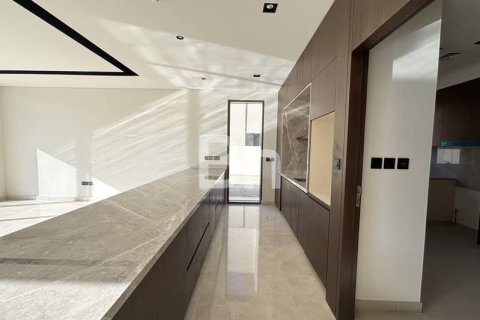 Снять в аренду виллу в Дубай Хилс Эстейт, Дубай: 5 спален, 786м², № 23455 - фото 26