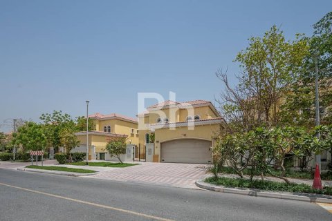 Villa en Jumeirah Park, Dubai, 3 dormitorios, 508 m², № 23454 - foto 3