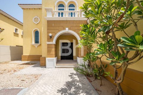 Villa en Jumeirah Park, Dubai, 3 dormitorios, 508 m², № 23454 - foto 4