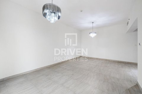 Apartment in Al Furjan, Dubai 2 bedrooms, 125 sq.m. № 66463 - photo 2