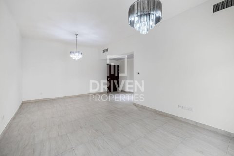 Apartment in Al Furjan, Dubai 2 bedrooms, 125 sq.m. № 66463 - photo 1