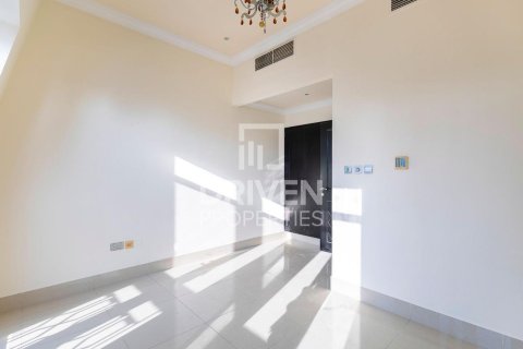 Townhouse in Jumeirah Village Circle, Dubai 4 bedrooms, 359 sq.m. № 66454 - photo 5