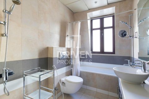 Townhouse in Jumeirah Village Circle, Dubai 4 bedrooms, 359 sq.m. № 66454 - photo 21