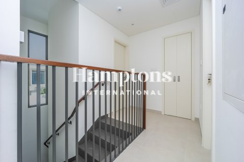 Adosado en Al Manara, Jumeirah Village Triangle, Dubai, 3 dormitorios, 174 m², № 85226