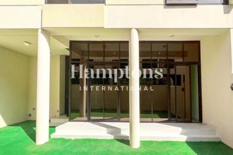 Townhouse in Richmond, DAMAC Hills (Akoya by DAMAC), Dubai 3 bedrooms, 191.84469500 sq.m. № 89036 - photo 2