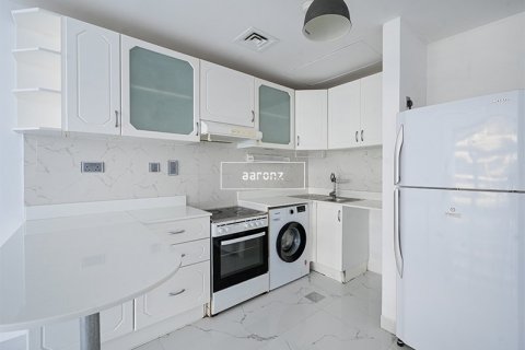 Купить квартиру в Джумейра Лейк Тауэрс, Дубай: 1 спальня, 70.6м², № 48053 - фото 8
