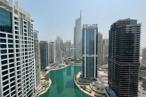 Apartment in Jumeirah Lake Towers, Dubai 2 bedrooms, 185.2 sq.m. № 48056 - photo 1