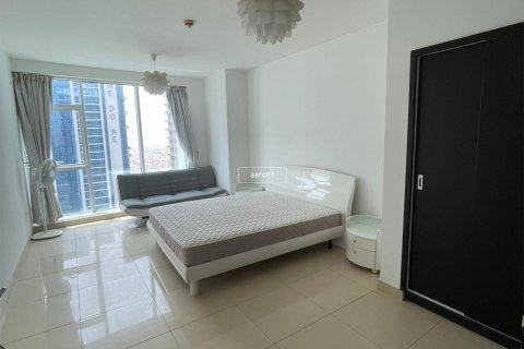Apartment in Jumeirah Lake Towers, Dubai 2 bedrooms, 185.2 sq.m. № 48056 - photo 7