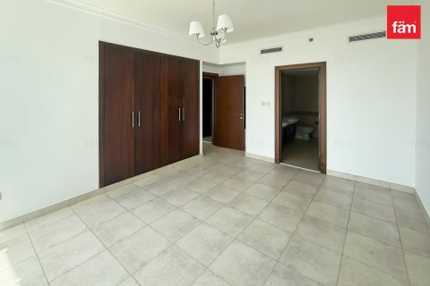 Apartment in The Views, Dubai 2 bedrooms, 140.7 sq.m. № 24750 - photo 9
