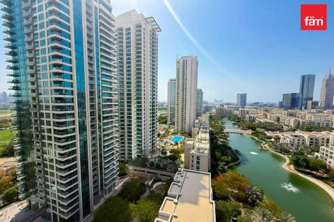 Apartment in The Views, Dubai 2 bedrooms, 140.7 sq.m. № 24750 - photo 1