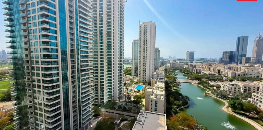 Apartment in The Views, Dubai 2 bedrooms, 140.7 sq.m. № 24750