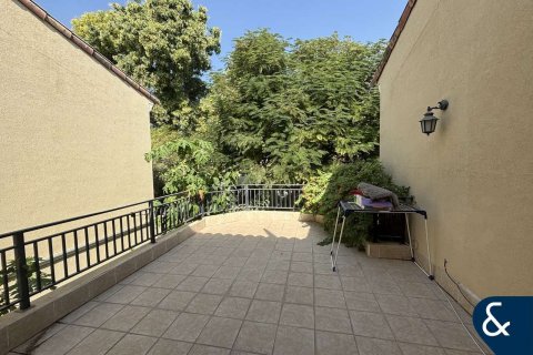 Снять в аренду таунхаус в Дубай Инвестмент Парке, Дубай: 4 спальни, 388м², № 79191 - фото 9