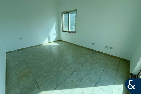 Villa in Victory Heights, Dubai Sports City, Dubai 4 bedrooms, 297 sq.m. № 79200 - photo 12