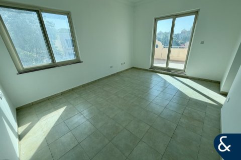 Villa in Victory Heights, Dubai Sports City, Dubai 4 bedrooms, 297 sq.m. № 79200 - photo 17