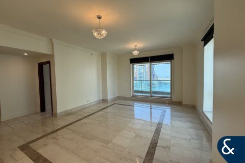 Apartment in Emaar 6 Towers, Dubai Marina, Dubai 2 bedrooms, 159 sq.m. № 79203 - photo 3