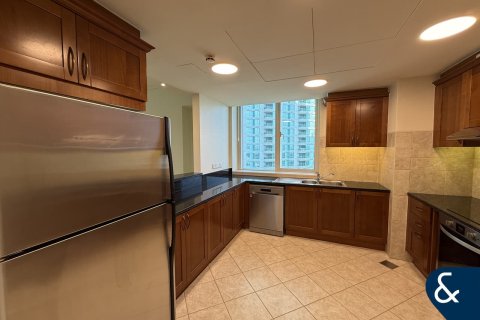 Apartment in Emaar 6 Towers, Dubai Marina, Dubai 2 bedrooms, 159 sq.m. № 79203 - photo 6