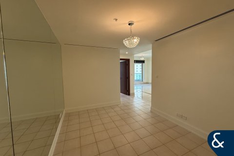 Apartment in Emaar 6 Towers, Dubai Marina, Dubai 2 bedrooms, 159 sq.m. № 79203 - photo 9