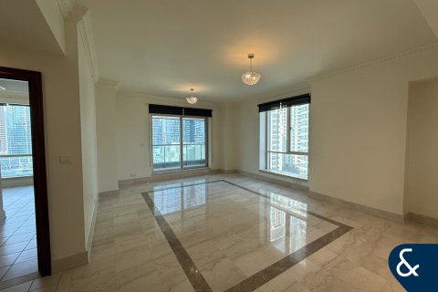 Apartment in Emaar 6 Towers, Dubai Marina, Dubai 2 bedrooms, 159 sq.m. № 79203 - photo 2