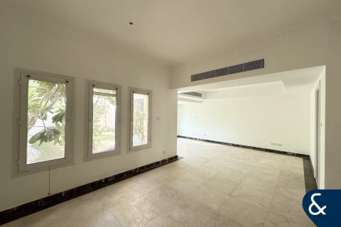 Villa à Springs 10, The Springs, Dubai, 3 chambres, 290 m², № 79204 - photo 2
