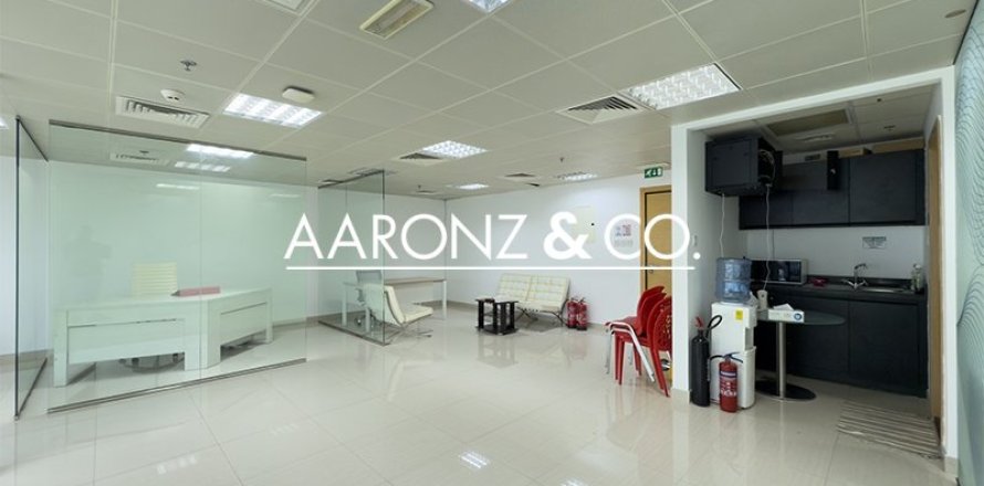 Bureau à Jumeirah Lake Towers, Dubai, 95.1 m², № 78389