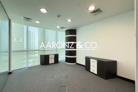Office in Jumeirah Lake Towers, Dubai 186.1 sq.m. № 78388 - photo 10