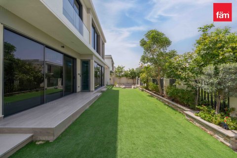 Villa en Tilal Al Ghaf, Dubai, 4 dormitorios, 432 m², № 117720 - foto 2