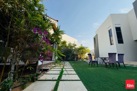 Villa in Dubai Hills Estate, Dubai 4 bedrooms, 640.7 sq.m. № 71859 - photo 21