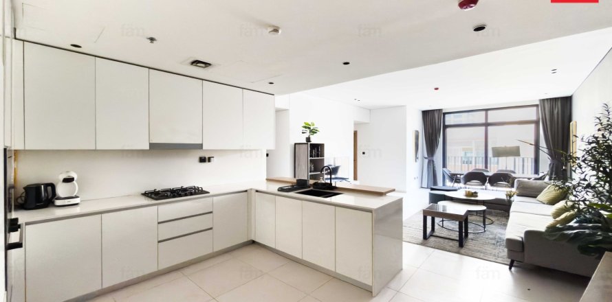 Квартира в Дубае, 3 спальни, 134.7м², № 71862