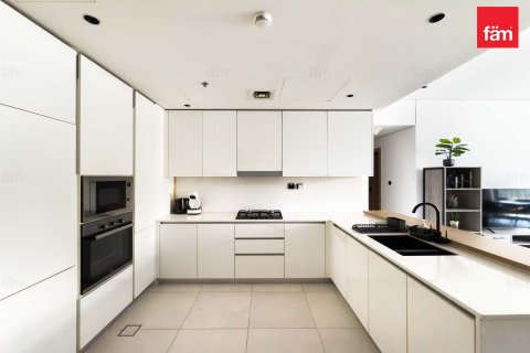 Купить квартиру в Дубае: 3 спальни, 134.7м², № 71862 - фото 2