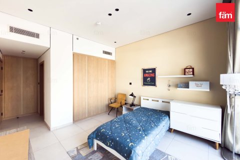 Купить квартиру в Дубае: 3 спальни, 134.7м², № 71862 - фото 8