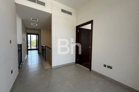 Townhouse in Motor City, Dubai 4 bedrooms, 270 sq.m. № 6229 - photo 6