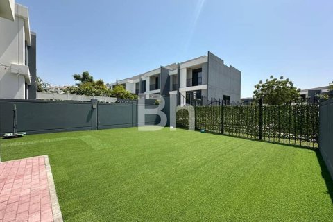 Townhouse in Motor City, Dubai 4 bedrooms, 270 sq.m. № 6229 - photo 1