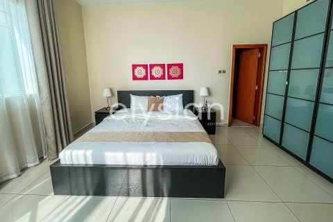 Apartamento en Marina Pinnacle, Dubai Marina, Dubai, 2 dormitorios, 113 m², № 38104 - foto 2