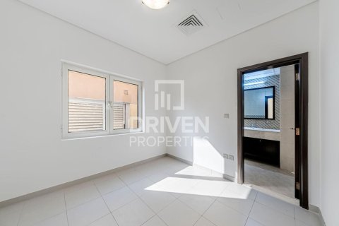Villa en The Villa, Dubai, 5 dormitorios, 343 m², № 86936 - foto 15