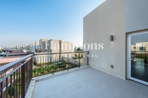 Снять в аренду квартиру в Dubai South (Dubai World Central), Дубай: 2 спальни, 112.82976447м², № 77381 - фото 17