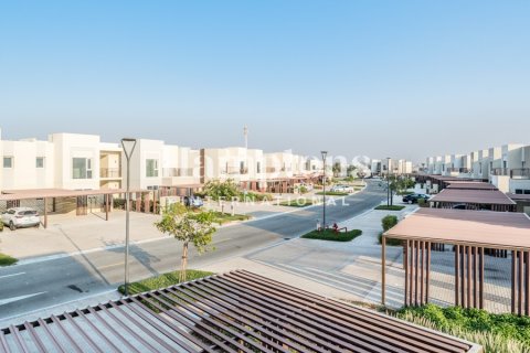 Снять в аренду квартиру в Dubai South (Dubai World Central), Дубай: 2 спальни, 112.82976447м², № 77381 - фото 22