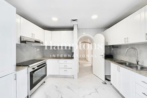 Снять в аренду виллу в Springs 12, The Springs, Дубай: 3 спальни, 213.67690000м², № 77383 - фото 7