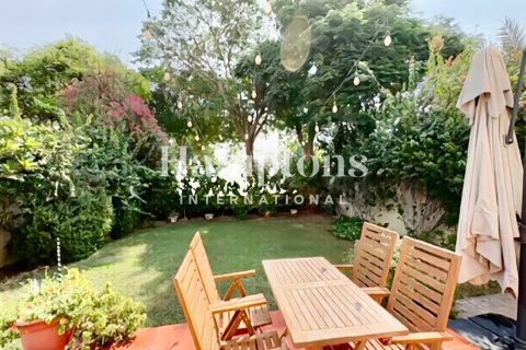 Снять в аренду виллу в Springs 12, The Springs, Дубай: 3 спальни, 213.67690000м², № 77383 - фото 6