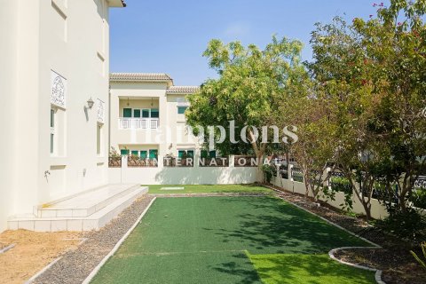 Villa en Murooj Al Furjan, Al Furjan, Dubai, 4 dormitorios, 506.04264100 m², № 63726 - foto 1